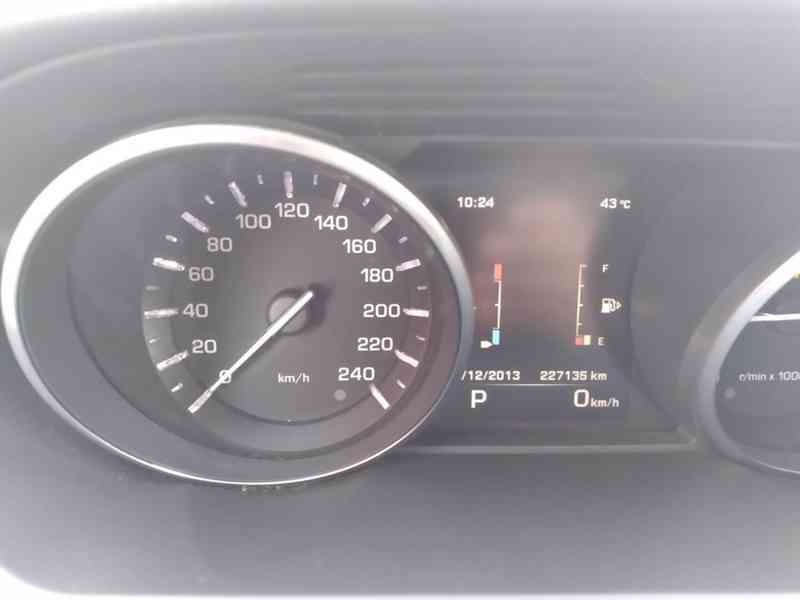 LAND ROVER RANGE ROVER SPORT 3.0 TDV6 DPH,ČR - foto 9