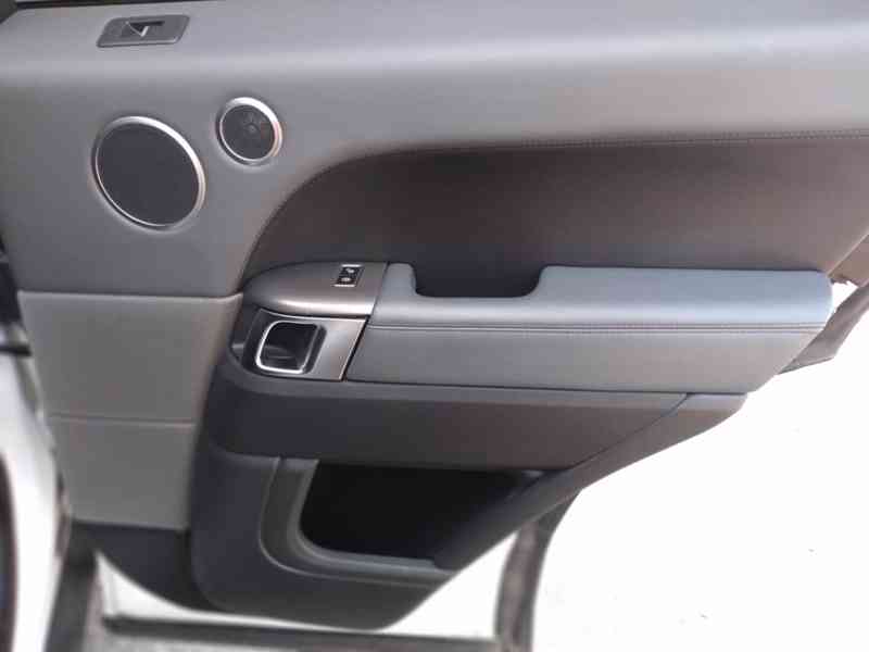 LAND ROVER RANGE ROVER SPORT 3.0 TDV6 DPH,ČR - foto 42