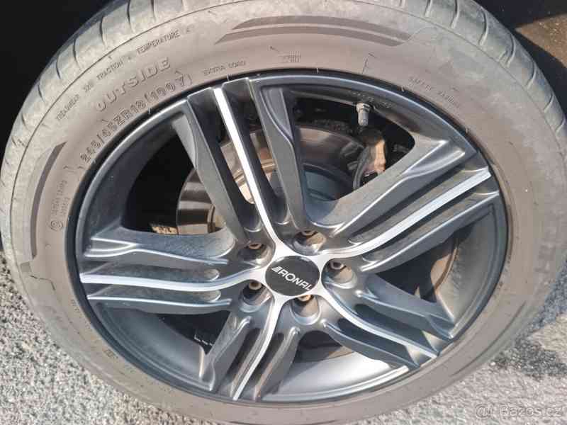 Mercedes-Benz Třídy V 2,2   V220d 8míst long - foto 10
