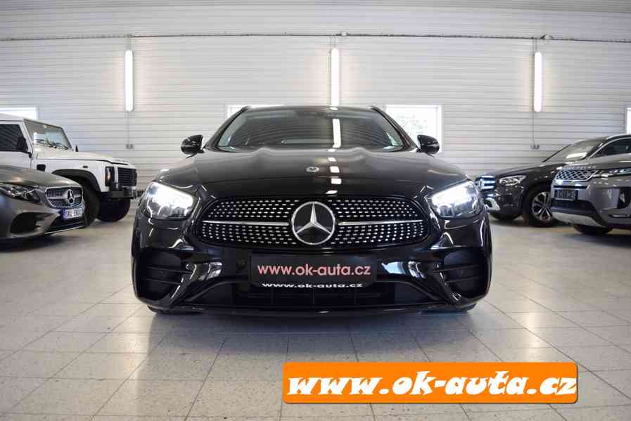 Mercedes-Benz Třídy E 220 D 4MATIC AMG HYD.PODVOZEK 2021-DPH - foto 14