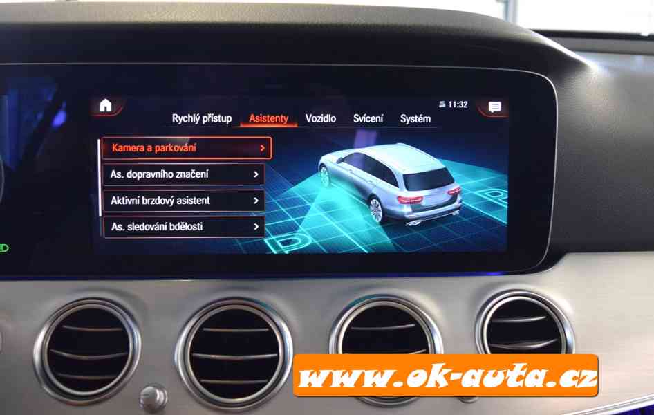 Mercedes-Benz Třídy E 220 D 4MATIC AMG HYD.PODVOZEK 2021-DPH - foto 25