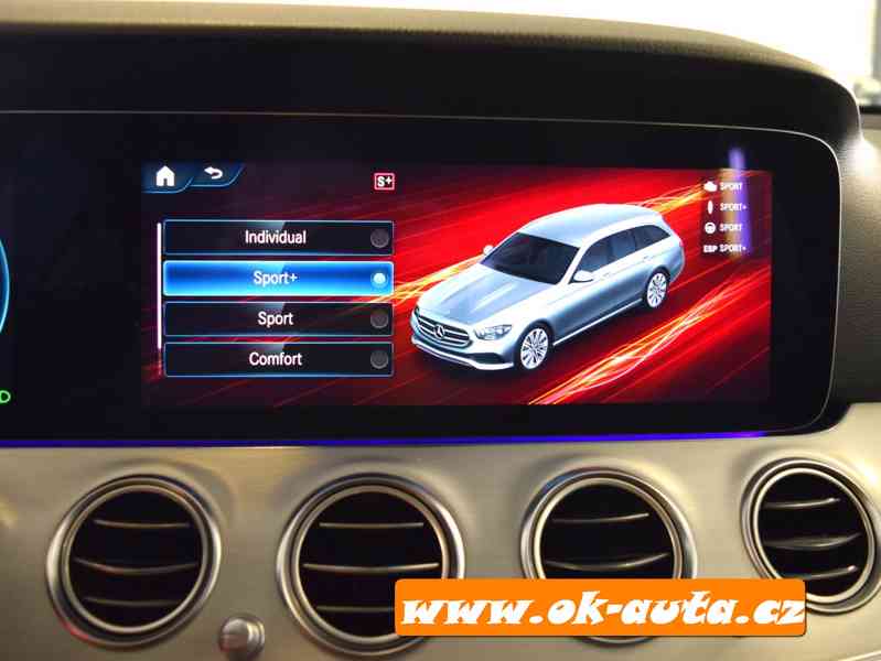 Mercedes-Benz Třídy E 220 D 4MATIC AMG HYD.PODVOZEK 2021-DPH - foto 5