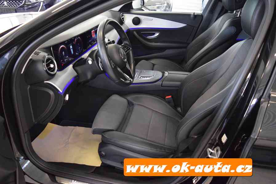 Mercedes-Benz Třídy E 220 D 4MATIC AMG HYD.PODVOZEK 2021-DPH - foto 15