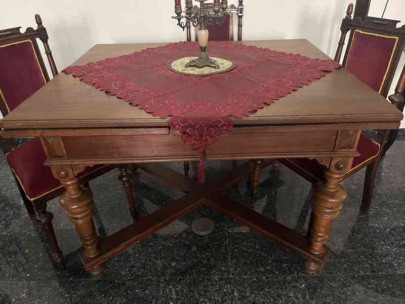 Starozitny rozkladaci stul+4 zidle - foto 5