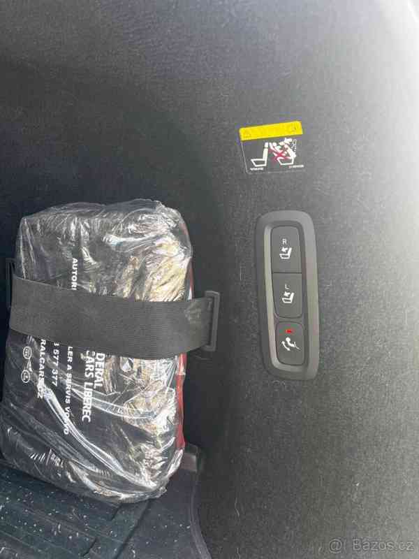 Volvo V90 CROSS Country D4 AWD, 140 kW - foto 3