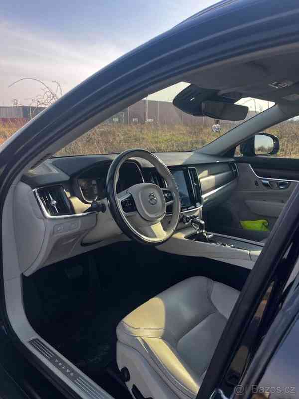 Volvo V90 CROSS Country D4 AWD, 140 kW - foto 6
