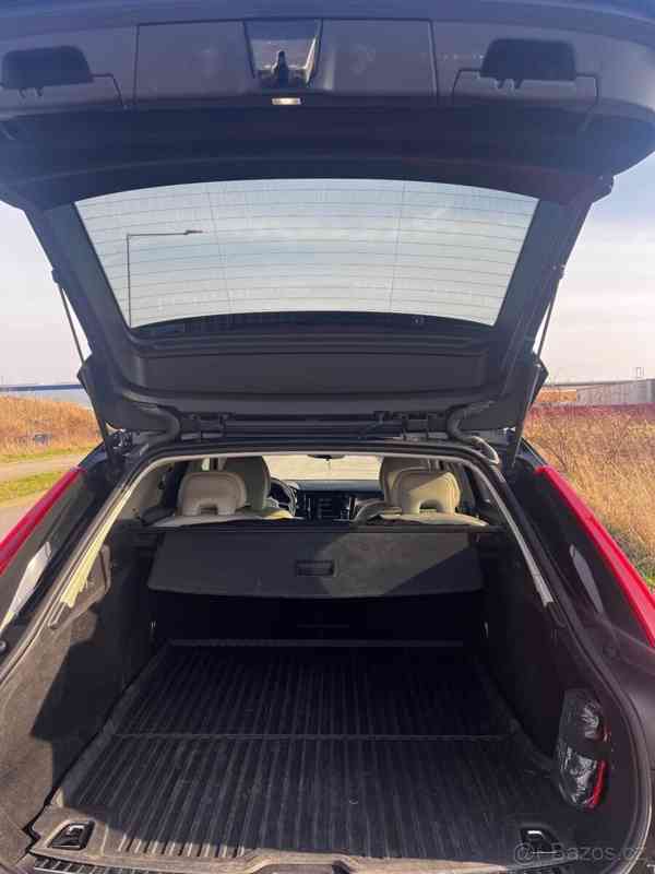 Volvo V90 CROSS Country D4 AWD, 140 kW - foto 9