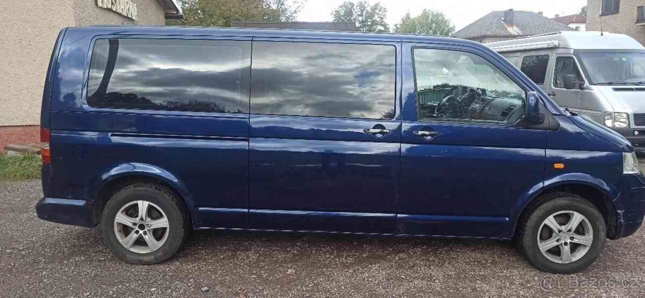 Volkswagen Transporter T5, dlouhý, 8 míst - foto 5