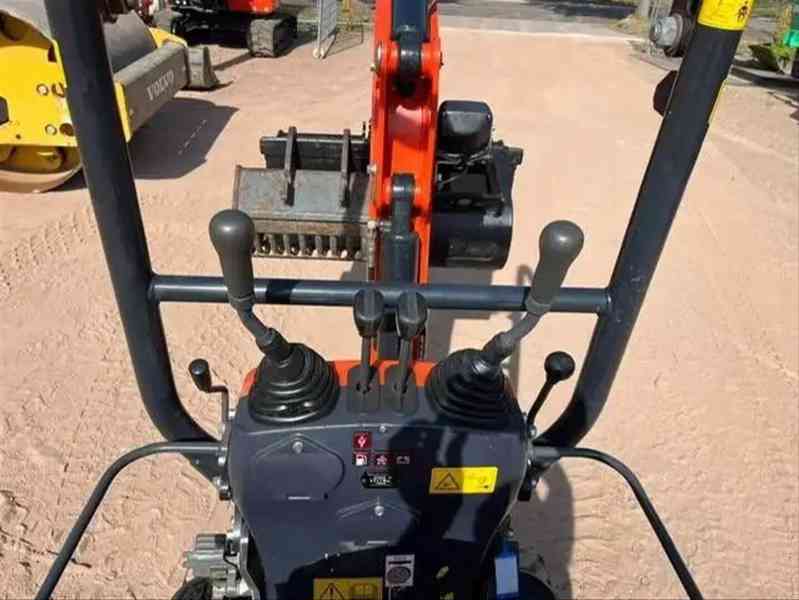 Kubota K 008-3 - foto 8