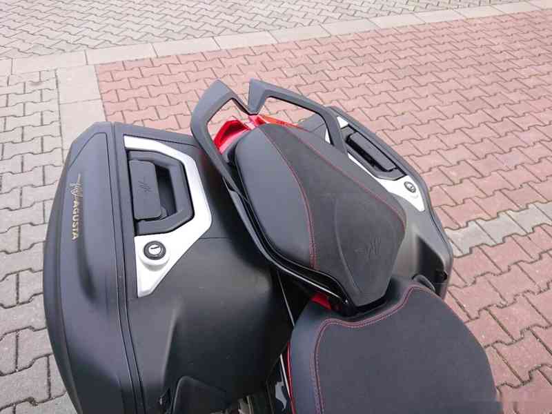 MV Agusta Turismo Veloce Lusso 800 2020 ČR DPH 2. MAJ - foto 13