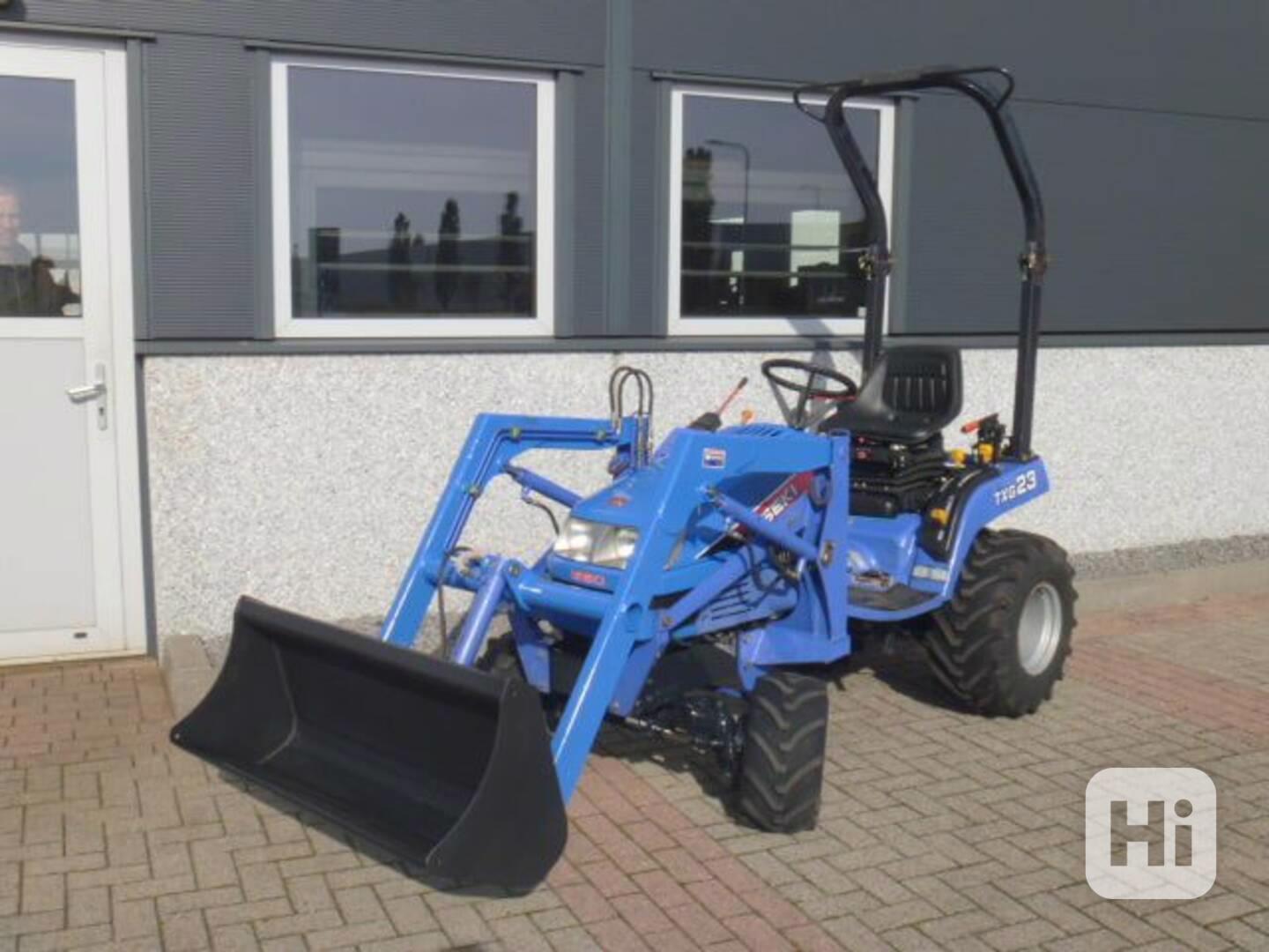 Traktor Iseki TXG23 4wd HST - foto 1