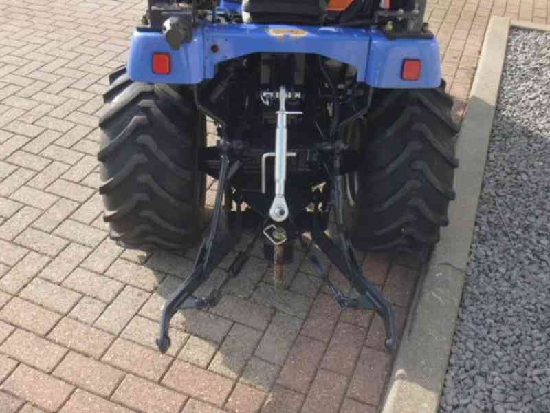 Traktor Iseki TXG23 4wd HST - foto 14