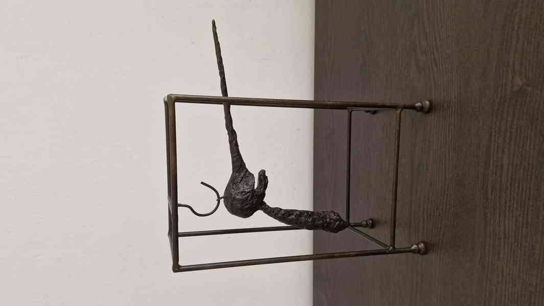 Giacometti  -  Nos - bronz +železo  - foto 4