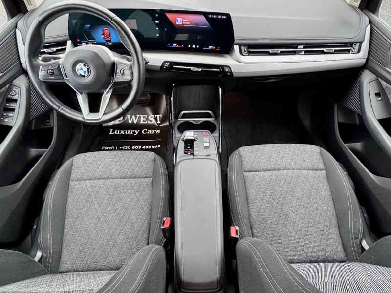 BMW 218i Active Tourer LED, ACC, Kamera,zimní AL sada, KeyL - foto 7
