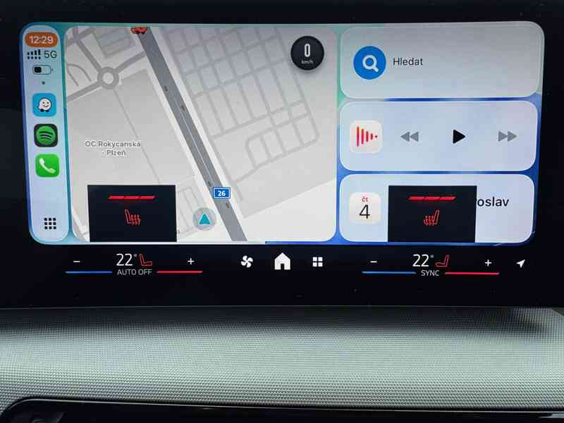 BMW 218i Active Tourer LED, ACC, Kamera,zimní AL sada, KeyL - foto 18