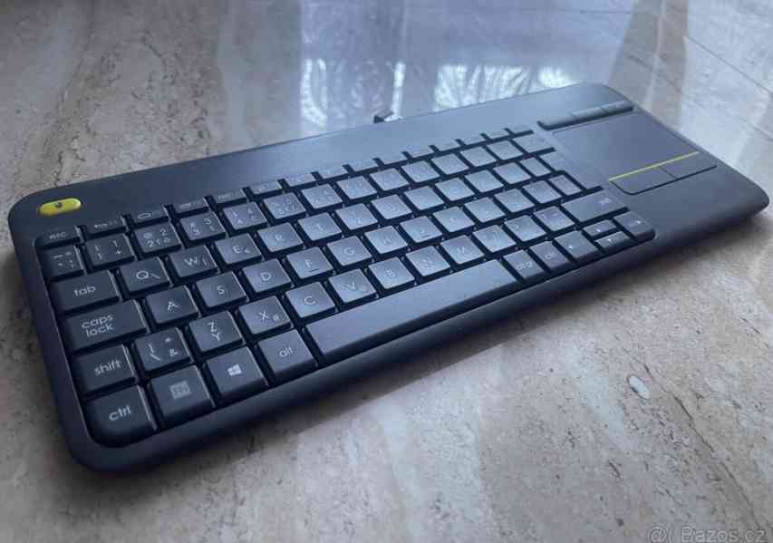 Bluetooth klávesnice Logitech K400 - foto 1