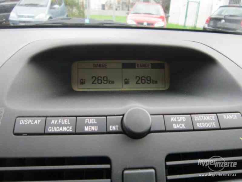 Toyota Avensis Kombi 2.0i Sol benzín 108kw - foto 9
