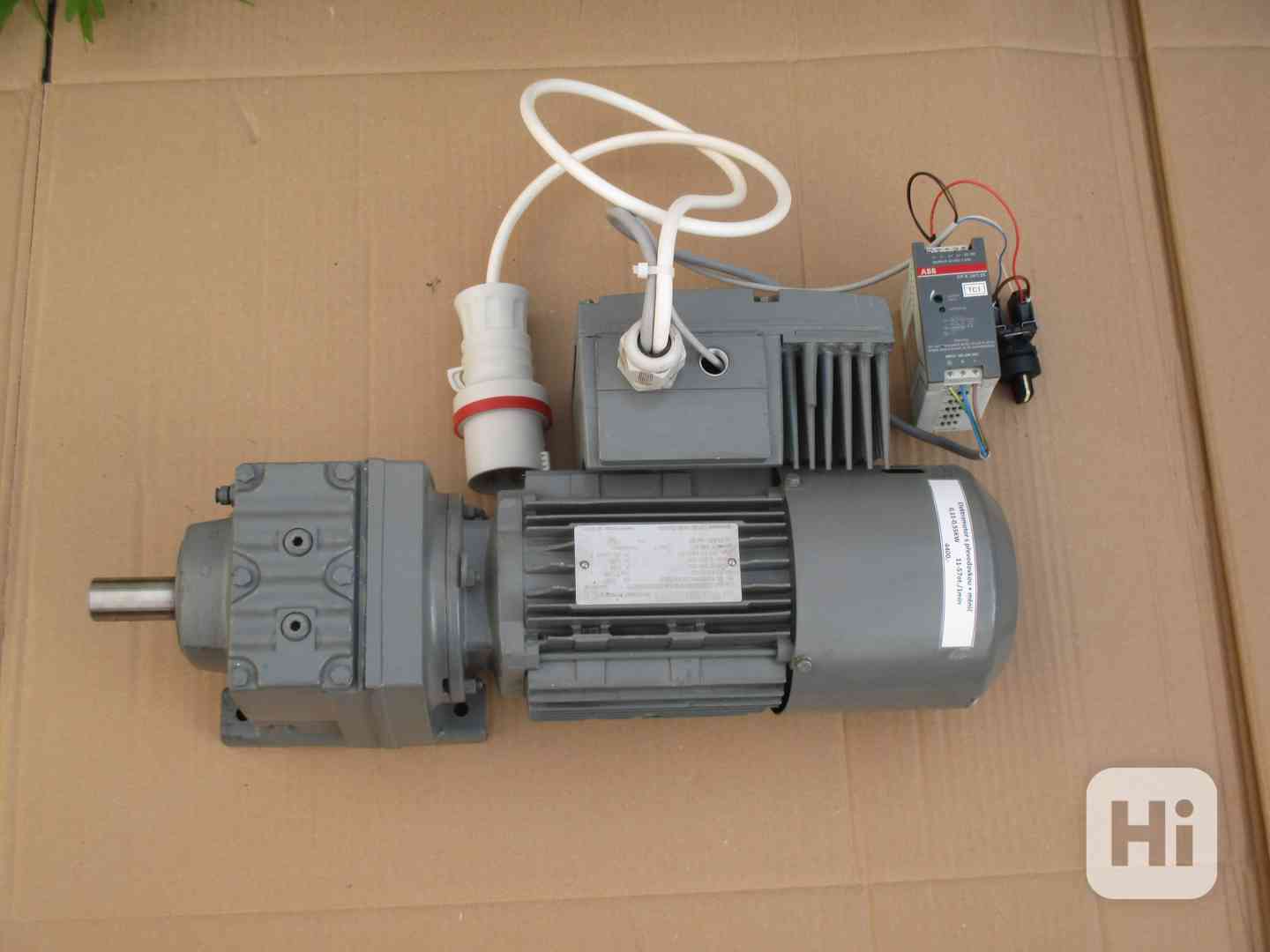 Elektromotor 550W s převodovkou a s frekvenční měničem  - foto 1