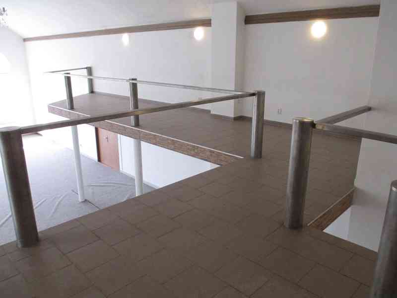 Obchodní + administrativní prostory 887m2 - Mladá Boleslav - foto 8