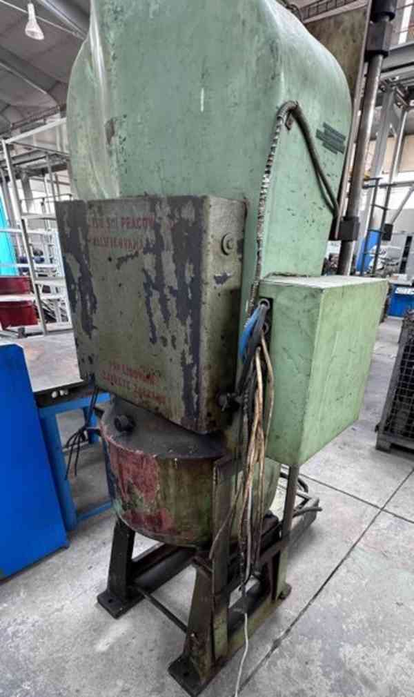 Lis hydraulický vtlačovací (razicí) CZR 600 - foto 5