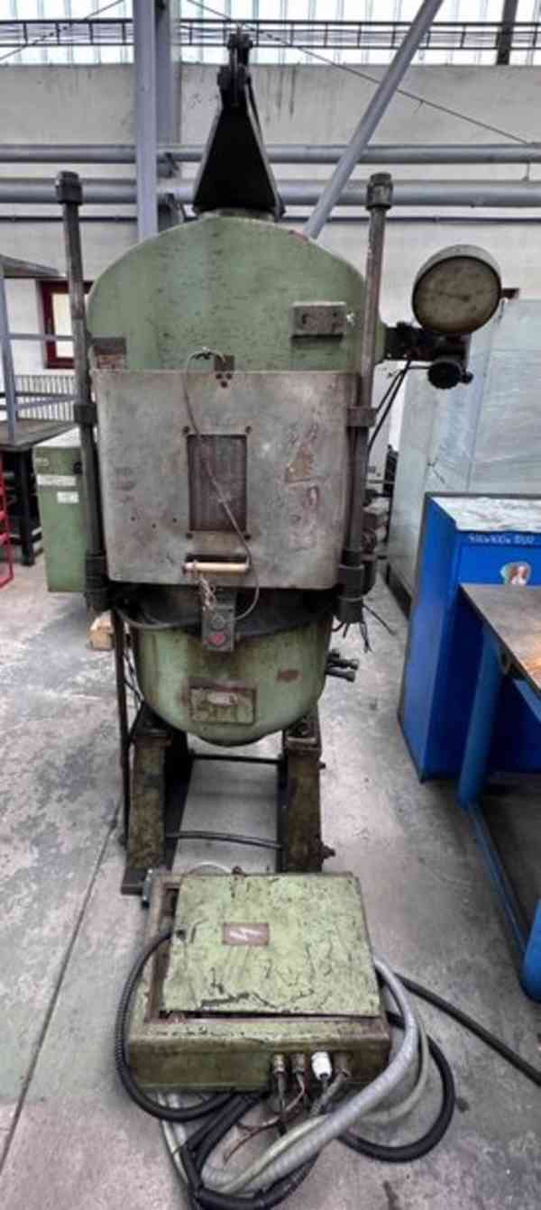 Lis hydraulický vtlačovací (razicí) CZR 600 - foto 2