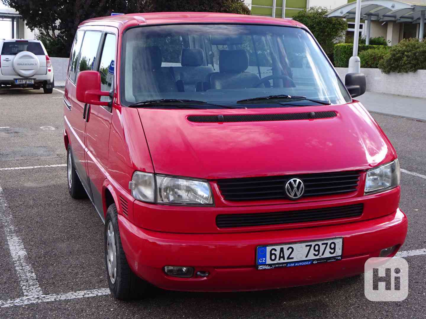 VW Multivan 2.5 TDI r.v.1998 (75 kw) závěs - foto 1
