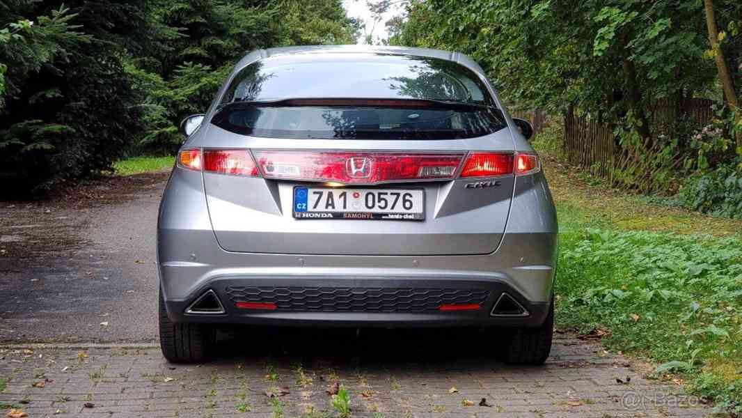 Honda Civic 1,8   Honda Civic, 103 kW - foto 15