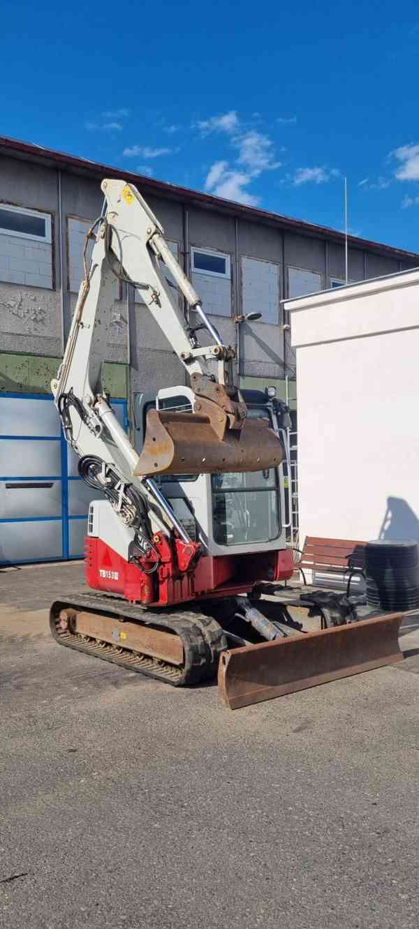 Pronajmu bagr Takeuchi TB153FR - foto 2