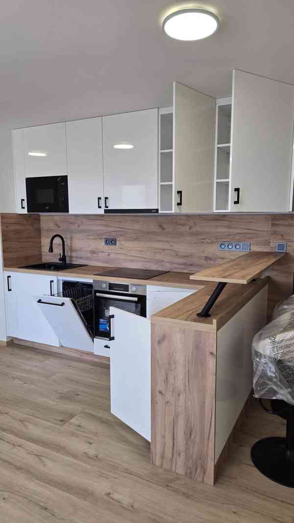 Byt 3+kk po kompletní rekonstrukci  - foto 7