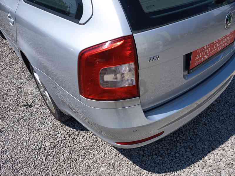 ŠKODA Octavia Combi 1,6TDI Ambition Plus ČR  - foto 14