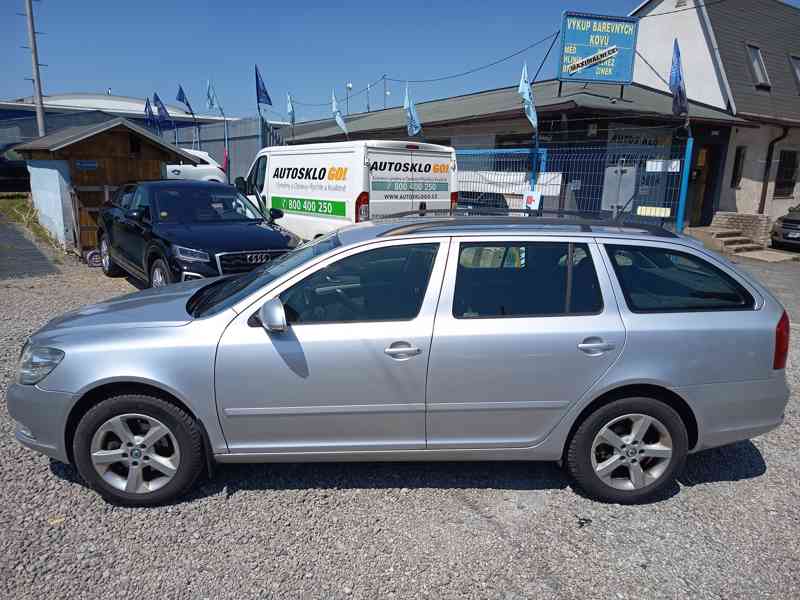 ŠKODA Octavia Combi 1,6TDI Ambition Plus ČR  - foto 9