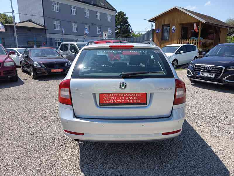 ŠKODA Octavia Combi 1,6TDI Ambition Plus ČR  - foto 12