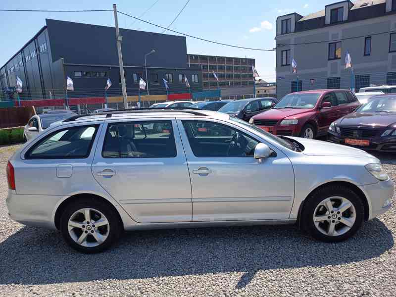 ŠKODA Octavia Combi 1,6TDI Ambition Plus ČR  - foto 8