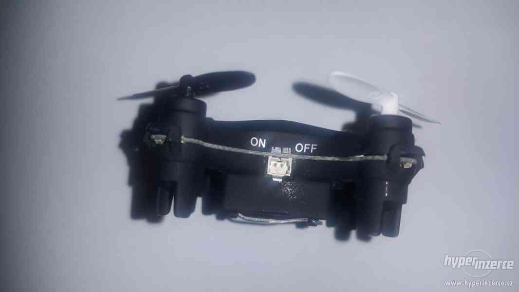 Mini quadcopter ovládaná mobilem s 0.3MP kamerou - foto 5