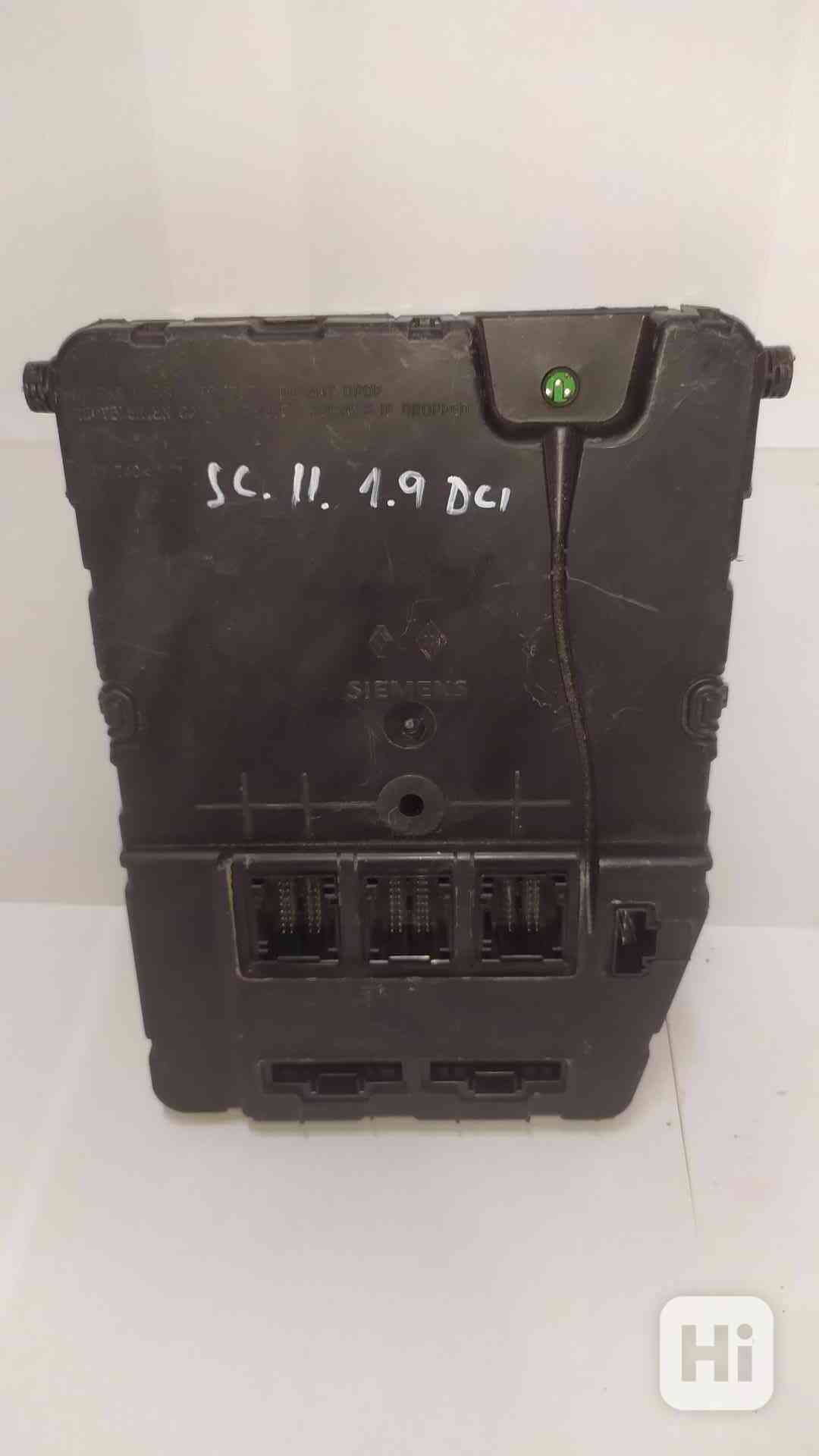 Boitier Fusible UCH - RENAULT SCENIC II (2) 1.9L DCI 120CV
