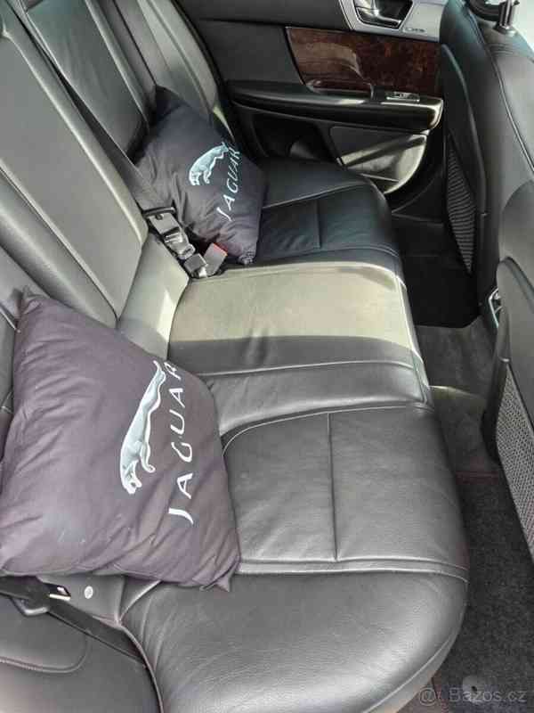 Jaguar XF 3,0 Sportbreak DS - foto 6