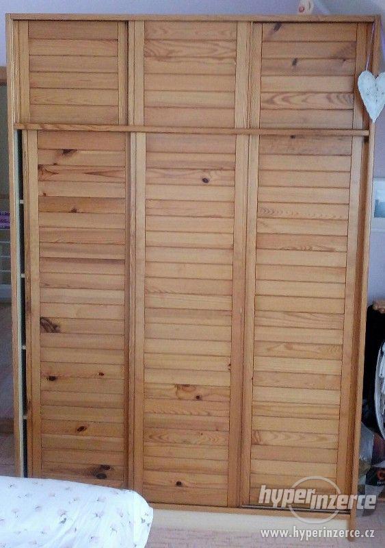 prodám trojdílnou šatní skříň - foto 1