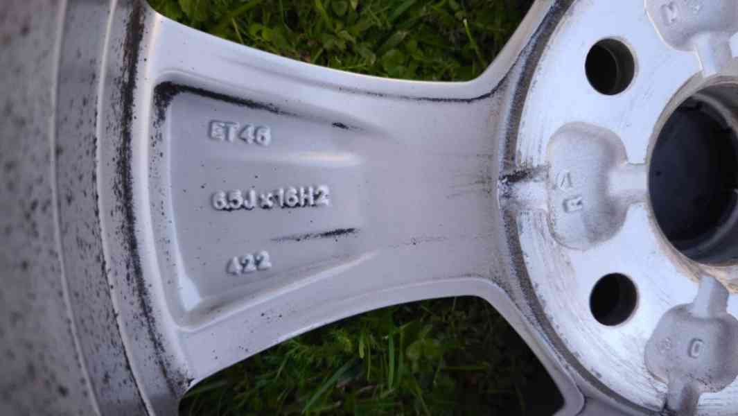 Zánov.zimní sada orig.Alu kol ŠKODA pneu 205/60/16 96H TOP! - foto 17