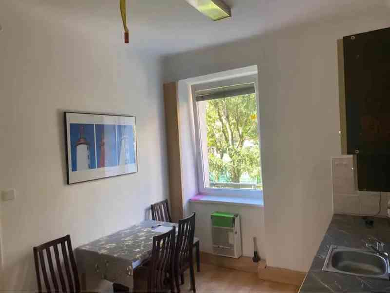 Pronájem bytu 1+1 56 m² - foto 8