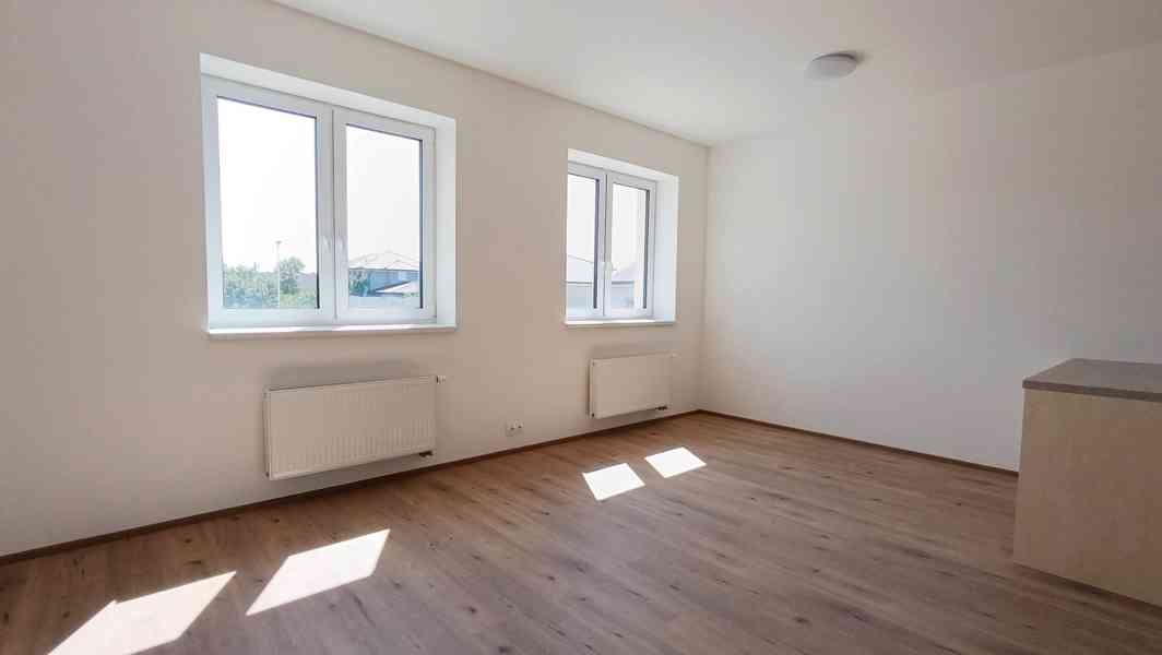 Nové bydlení Hevlín - foto 4