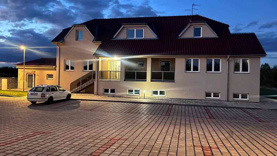 Nové bydlení Hevlín - foto 13