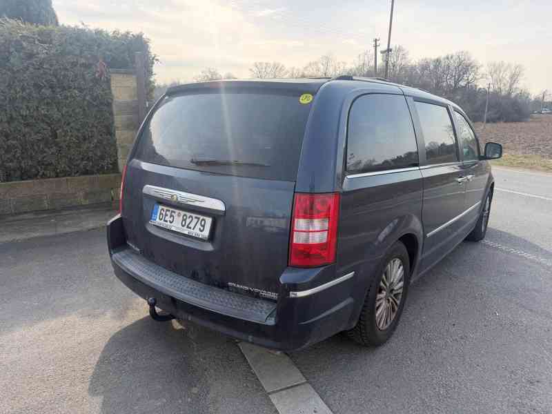  Chrysler Grand Voyager 3,8 V6 LPG Limited 2008 - foto 4