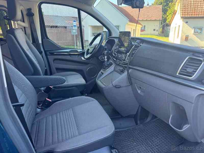 Ford Tourneo Custom 2,0   EcoBlue - foto 3