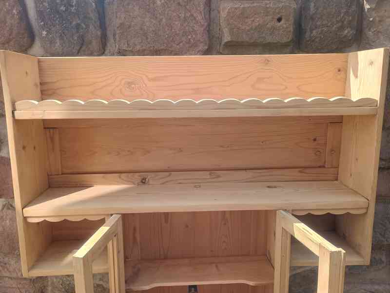 stará kuchyňská vitrína - foto 5