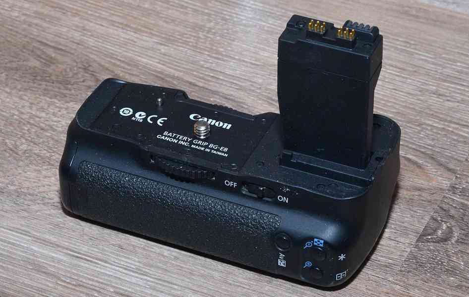 Canon BG-E8 grip pro Canon EOS 550D/600D/650D/700D - foto 4