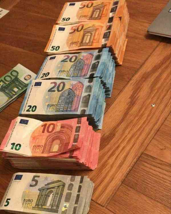 Jsme finanční instituce nabízející osobní a mezinárodní půjč - foto 2