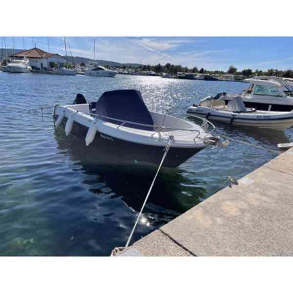 Loď - motor.člun Open 670 s motorem Suzuki 140ATL a přívěsem - foto 13