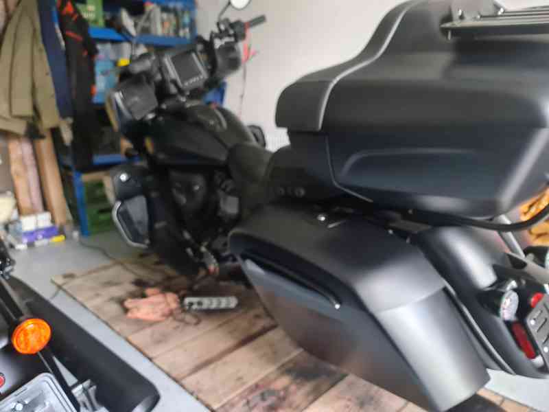 IndianRoadmaster Dark Horse - foto 9