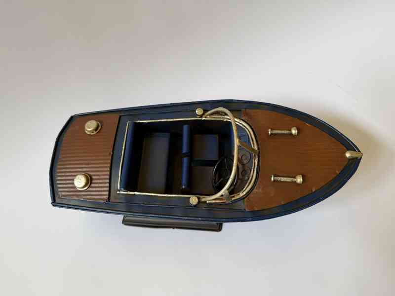 Motorový člun - kovový model 32 cm - foto 5