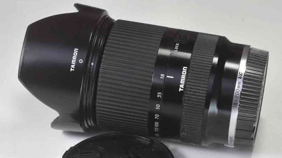 pro Sony E - AF 18-200mm 3.5-6.3 Di III VC *Emount - foto 6